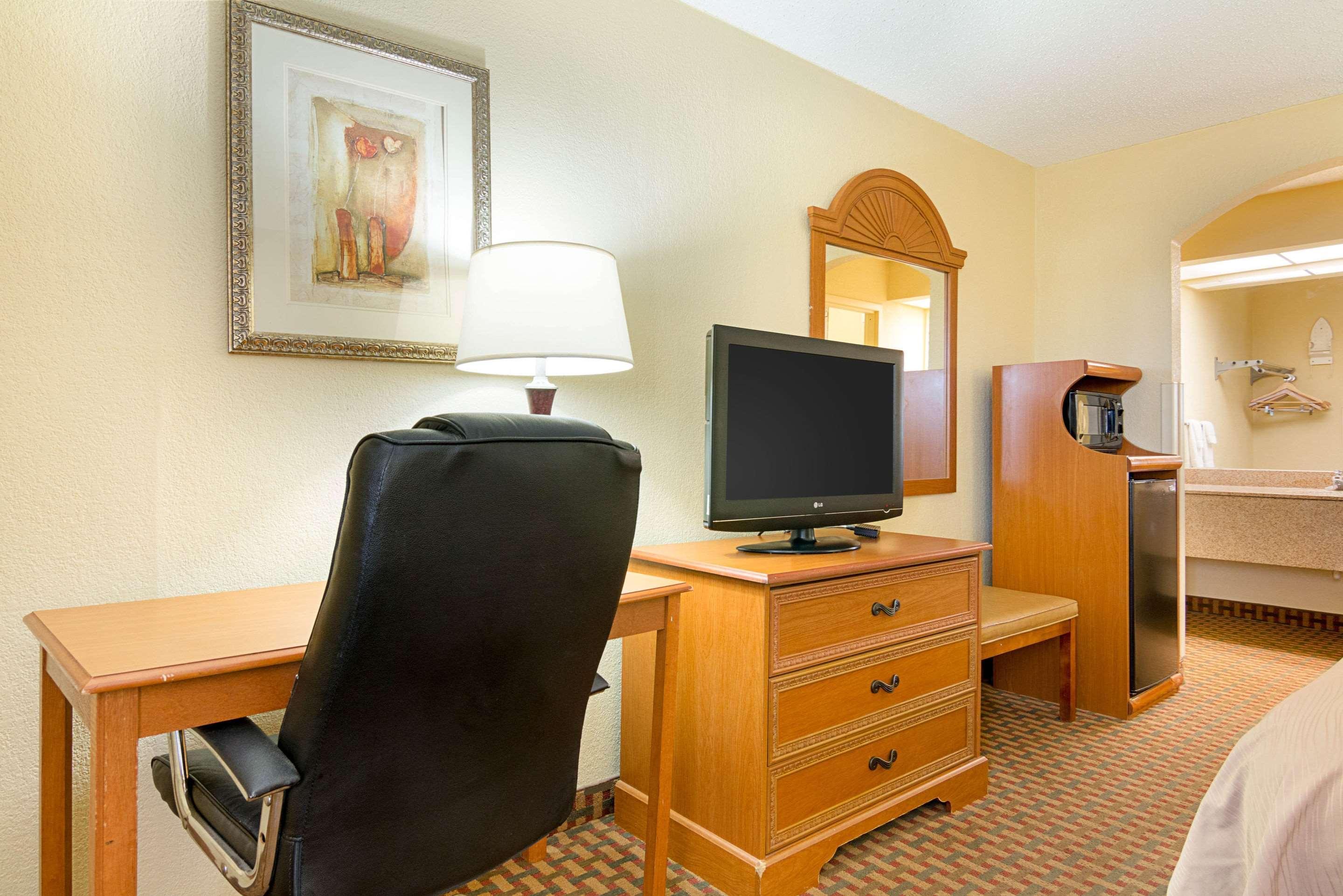 Quality Inn Near Casinos And Convention Center Bossier City Εξωτερικό φωτογραφία